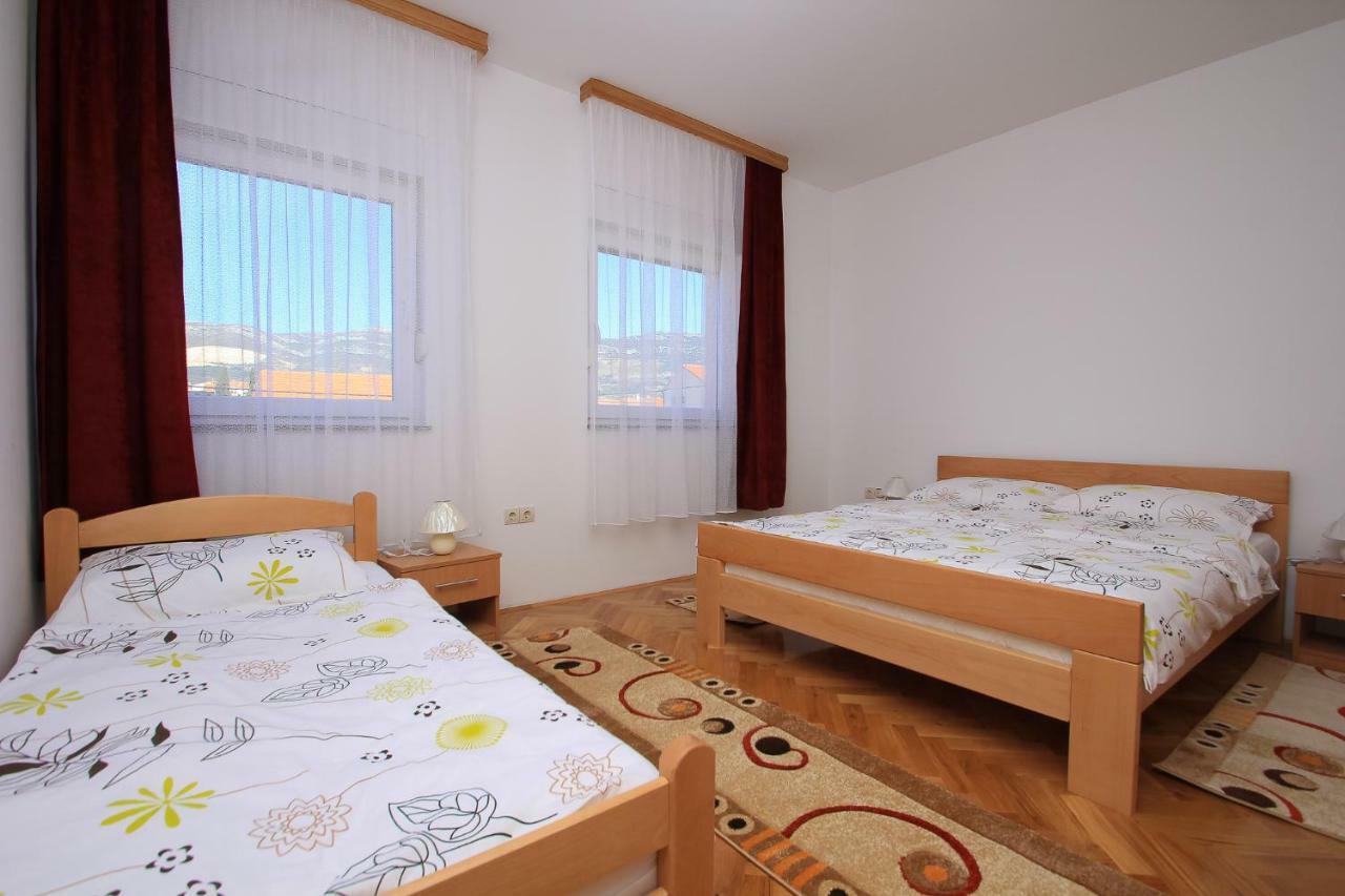 Apartmani Pranjic Kaštela エクステリア 写真