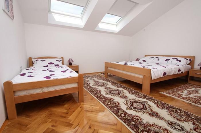 Apartmani Pranjic Kaštela エクステリア 写真